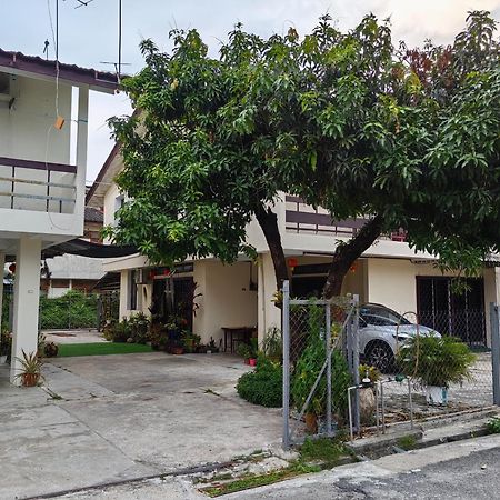 Little Cozy Homestay Кота-Бару Екстер'єр фото